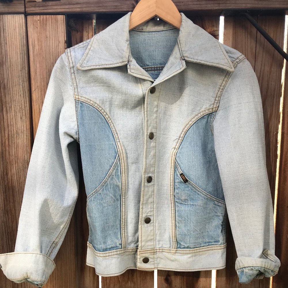 VINTAGE * Super Unique!*  Lee reversible denim 2 tone jacket